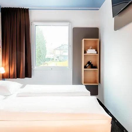 Otel Bielefeld-ost 3*