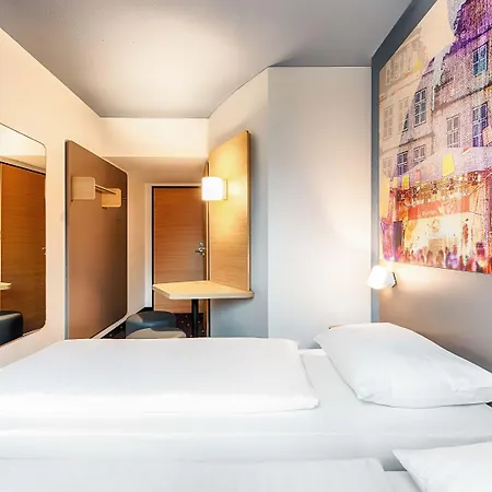 Hotel Bielefeld-ost 3*